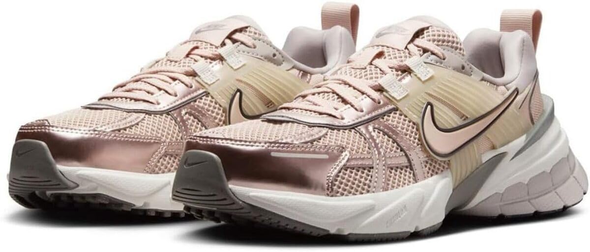 ナイキ　V2K RUN ベージュ NIKE WMNS V2K RUN GTX ナイキ ウィメンンズ ラン ゴアテックス